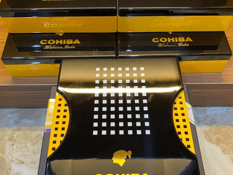 Địa điểm mua xì gà uy tín - Xì gà vàng